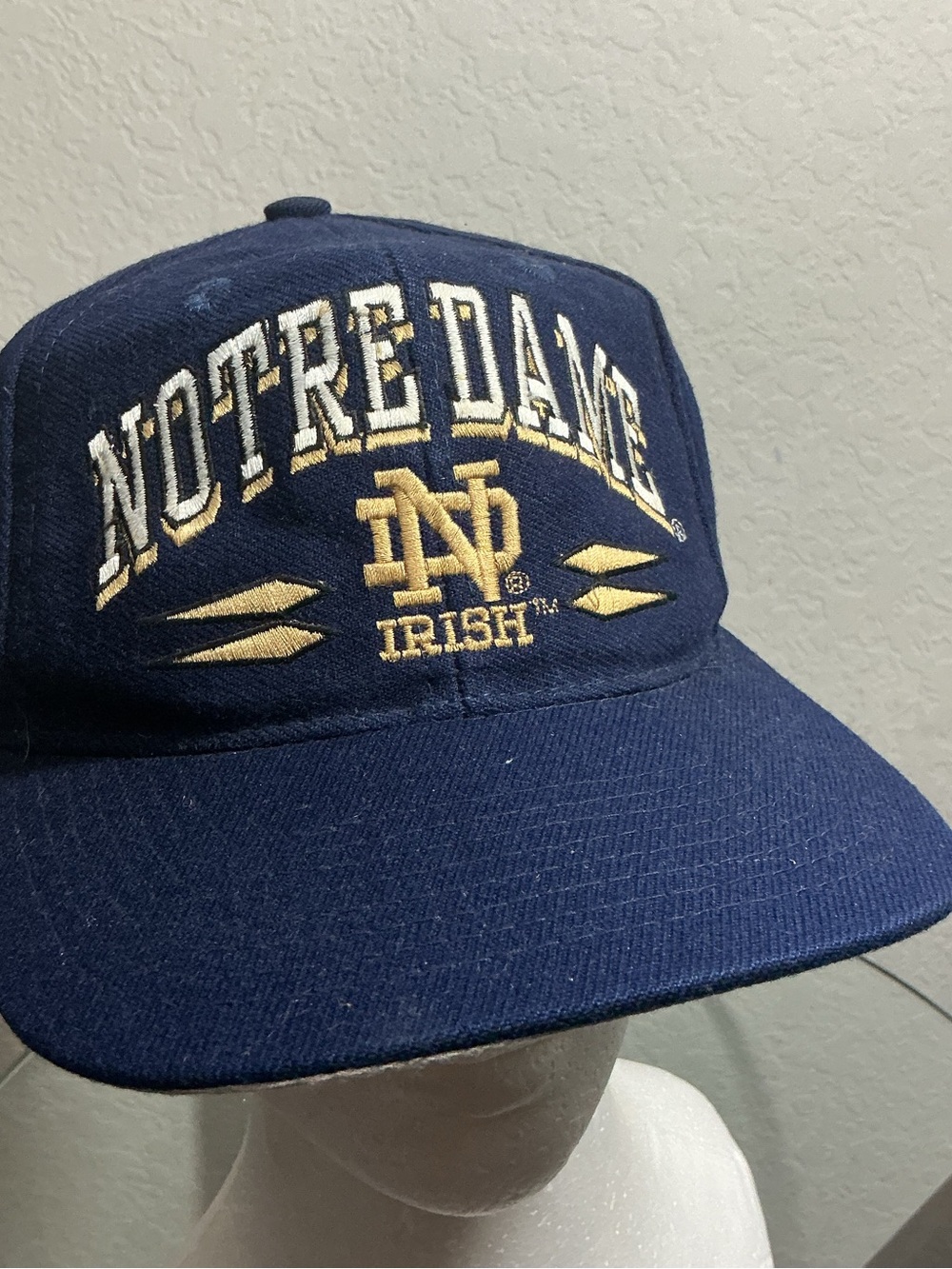 ☘️ Vintage 90s Notre Dame Fighting Irish Logo 7 Snapback Hat Navy Blue